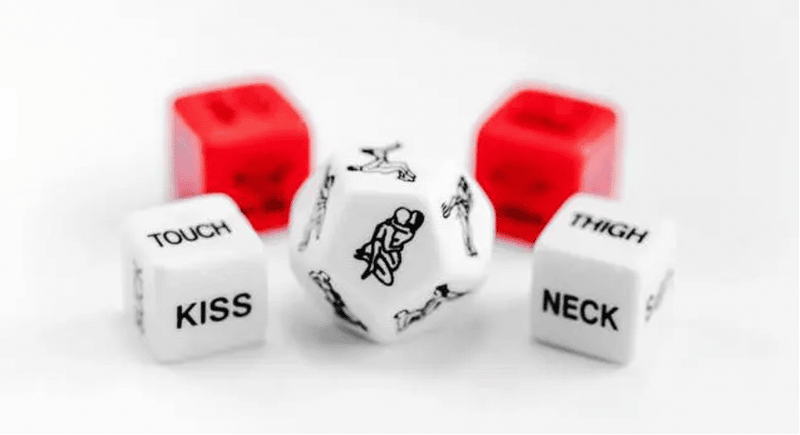 Guía con los mejores juegos eróticos para avivar tu relación