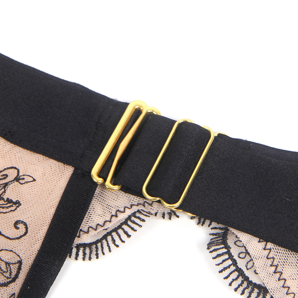 Conjunto de Lingerie Preto em Renda com Ligas - Tamanho M