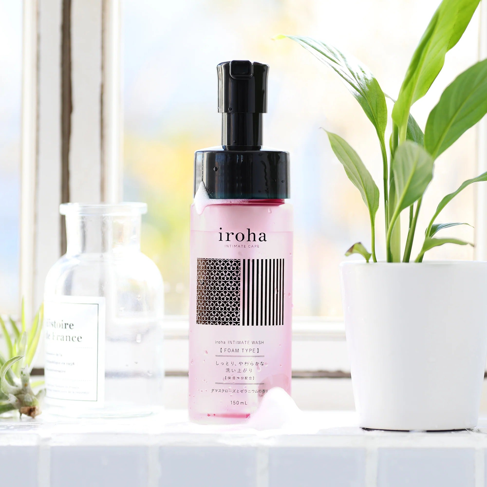 Espuma de Lavagem Íntima iroha Damask Rose & Geranium - 150ml
